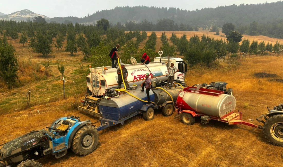 Kocaeli Büyükşehir Belediyesi ekipleri, Bursa’da yaşanan orman yangınına müdahale için
