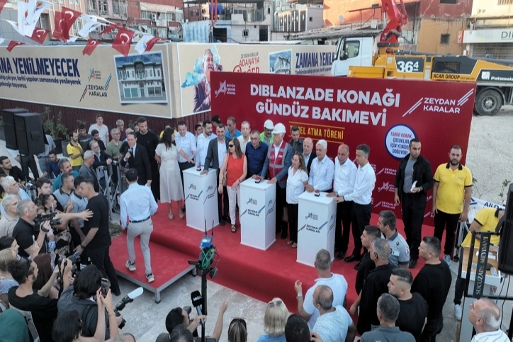 Adana Büyükşehir Belediye Başkanı Zeydan Karalar art arda gerçekleştirdiği temel