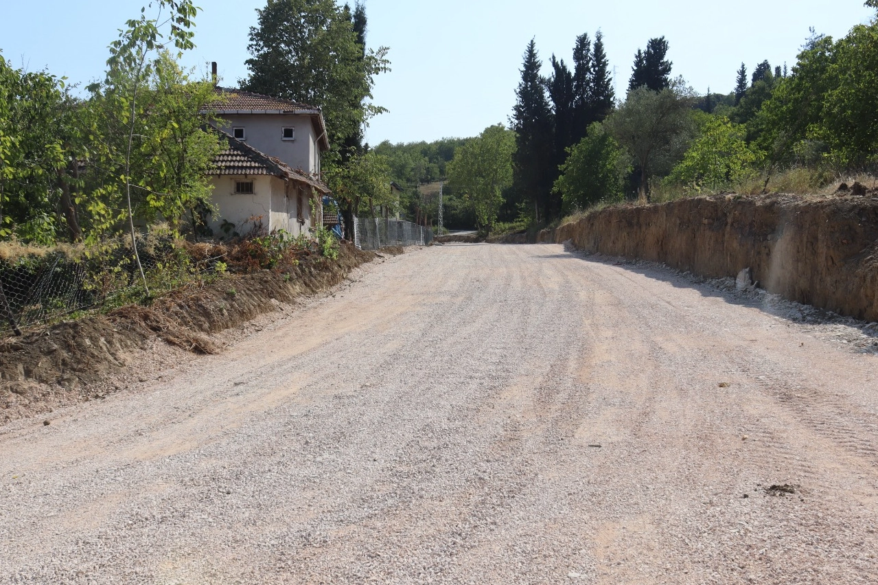 Kocaeli İzmit Belediyesi, Arızlı Mahallesi Ağaköyü ile Yenidoğan Sokağı birbirine