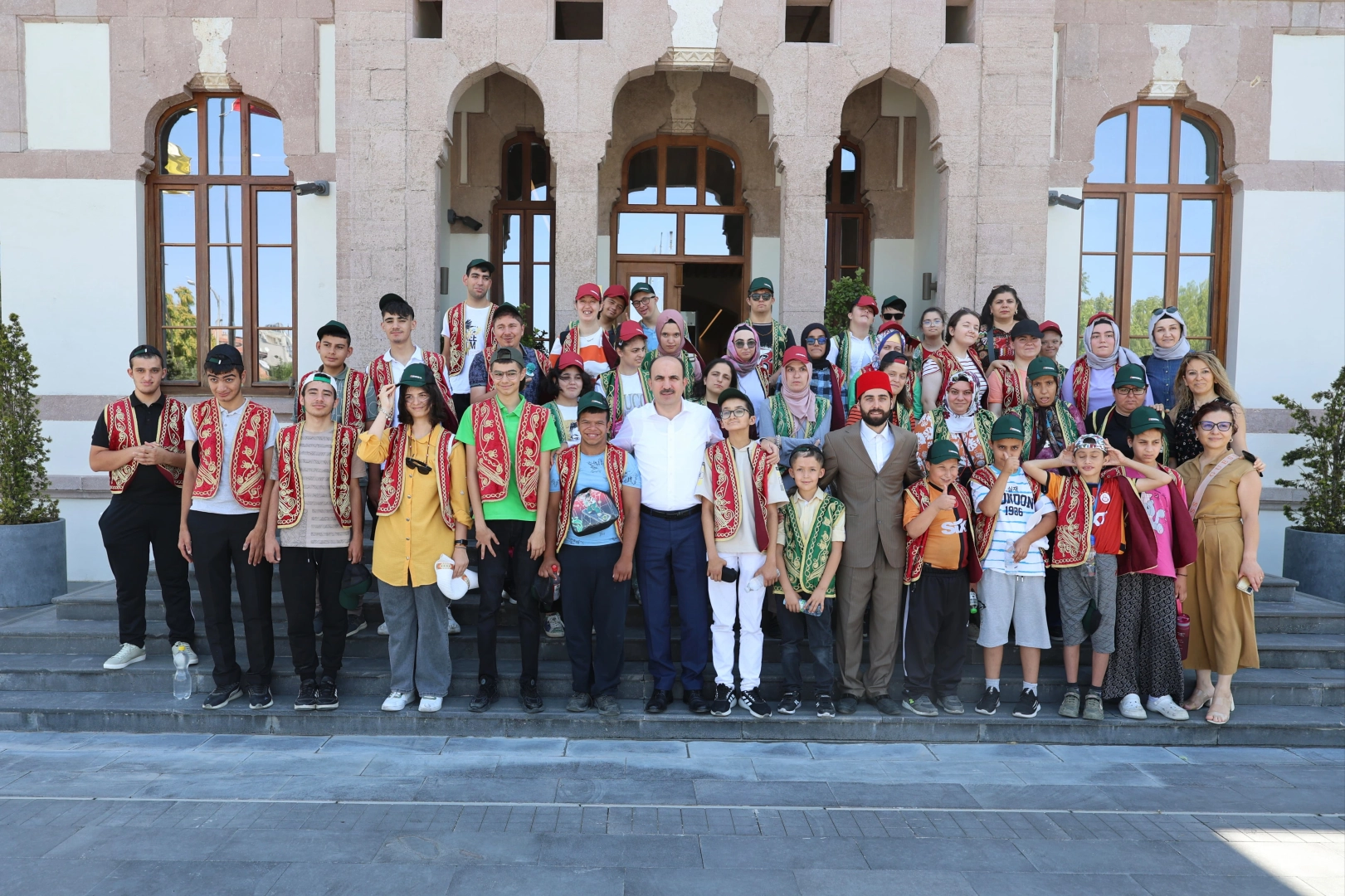 Konya Büyükşehir Belediyesi, “Engelsiz Şehir” vizyonu doğrultusunda özel gereksinimli bireylerin