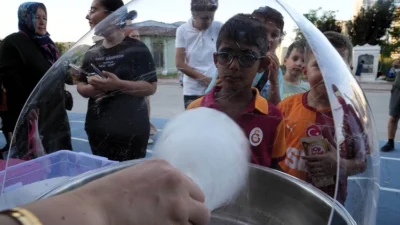 Ankara Keçiören Belediyesi, yaz mevsiminin sıcaklığını ve samimiyetini mahalle kültürüyle