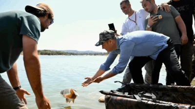 Balıkesir Büyükşehir Belediye Başkanı Ahmet Akın, olta balıkçılığını geliştirmek için
