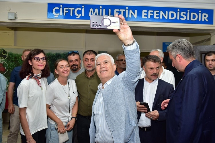 Büyükşehir Belediye Başkanı Mustafa Bozbey, yüzde 100 hibeli ‘Mazot Desteği’