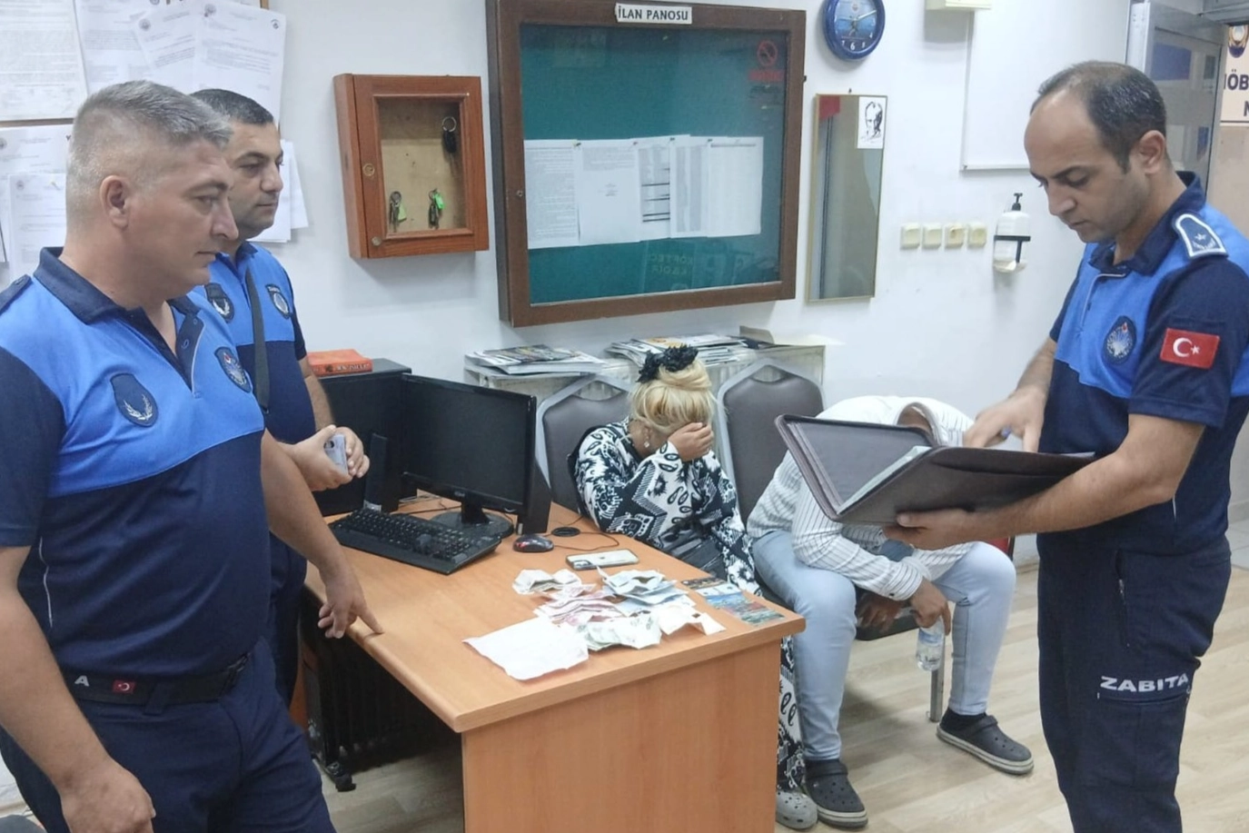 Bursa’da Gemlik Belediyesi Zabıta Müdürlüğü ekipleri, ilçe genelinde gerçekleştirdiği dilencilik