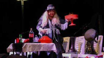 Bursa’nın Gemlik ilçesinde kültür sanat etkinliklerini mahallelere taşıyan belediye, son