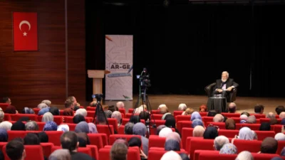 Akademisyen ve fikir adamı Prof. Dr. Sadettin Ökten, İnegöl Belediyesi’nin