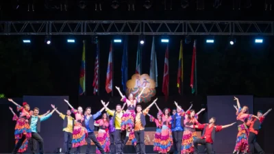 İtalya’nın Apiro şehrindeki 52’inci Uluslararası Terranostra Folklor Festivali’ne katılan Nilüfer