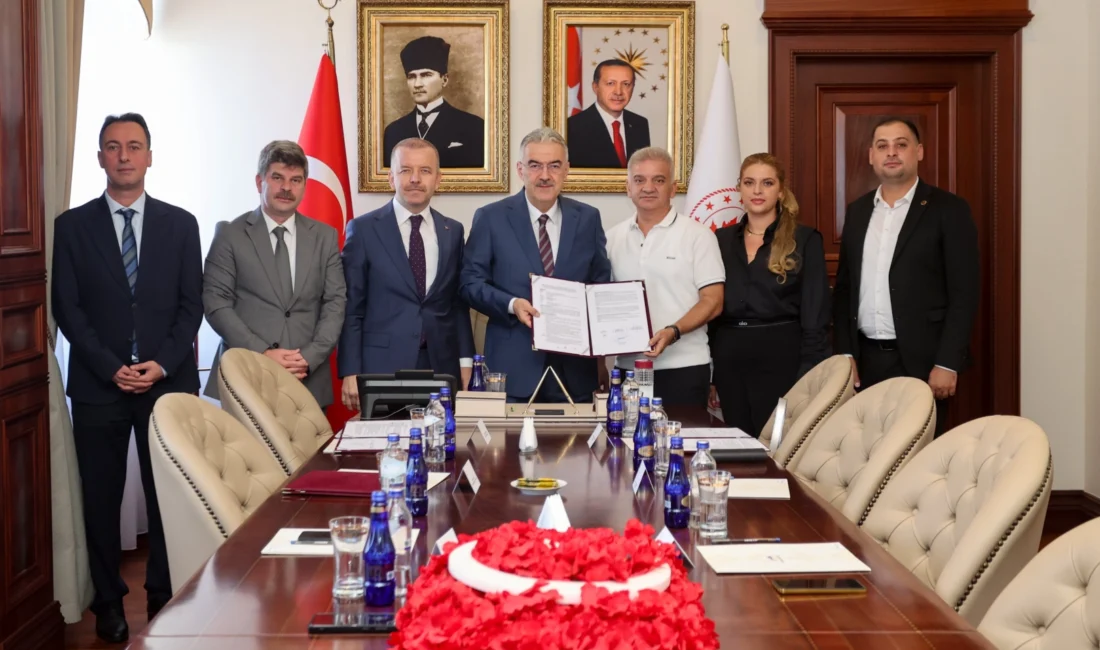 Bursa Valisi Erol Ayyıldız, Nilüfer ilçesi Çalı Mahallesi’nde hayırsever iş