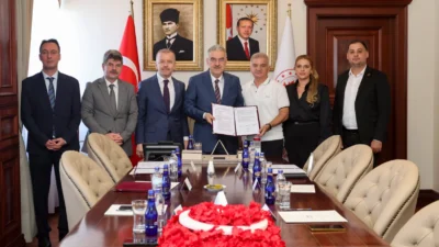 Bursa Valisi Erol Ayyıldız, Nilüfer ilçesi Çalı Mahallesi’nde hayırsever iş