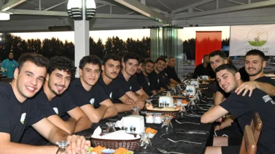 Bursa’da Osmangazi Belediyespor, tanışma toplantısıyla yeni sezona start verdi. Osmangazi