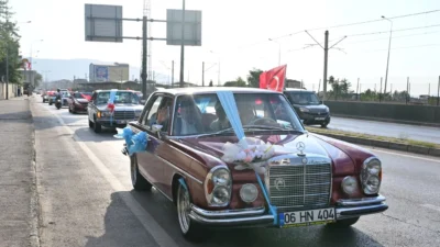 Bursa Yıldırım Belediyesi tarafından sünnet ettirilen 600 çocuk için düzenlenen