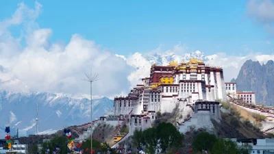 Bugünkü Xizang Özerk Bölgesi’nin hikâyesi, tek başına anlatılamaz. İnsanların bugün