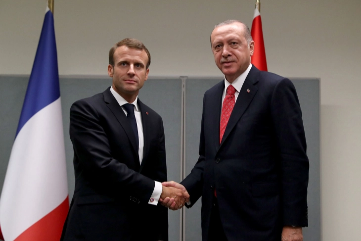 Cumhurbaşkanı Recep Tayyip Erdoğan, Fransa Cumhurbaşkanı Emmanuel Macron ile Fransa