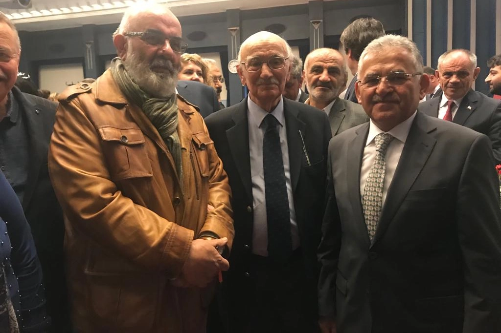Kayseri Büyükşehir Belediye Başkanı Dr. Memduh Büyükkılıç, “Geçmiş olsun dilekleri