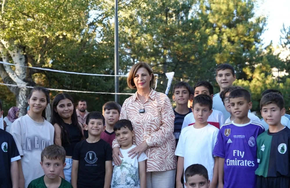Eskişehir Büyükşehir Belediye Başkanı Ayşe Ünlüce, Büyükşehir Belediyesi Çocuk Hakları