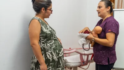 İzmir Büyükşehir Belediyesi Eşrefpaşa Hastanesi, anne adaylarına yönelik Gebe Okulu’nu