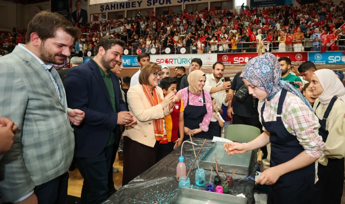 Gaziantep Büyükşehir Belediyesi tarafından düzenlenen ve 55 bin öğrencinin faydalandığı
