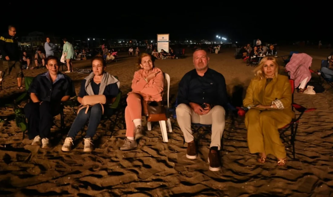 Bursa’da Karacabey Belediyesi’nin Longoz Fest kapsamındaki “Perseid Meteor Yağmuru” etkinliği,
