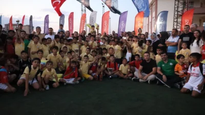 Kayseri Melikgazi Belediyesi Tesisler Arası Futbol Turnuvası oynanan final karşılaşması