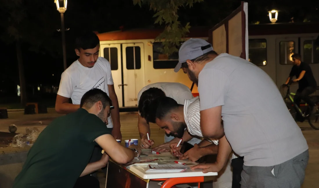 Saadet Partisi Konya Gençlik Kolları tarafından Kültürpark’ta düzenlenen “Gol at,