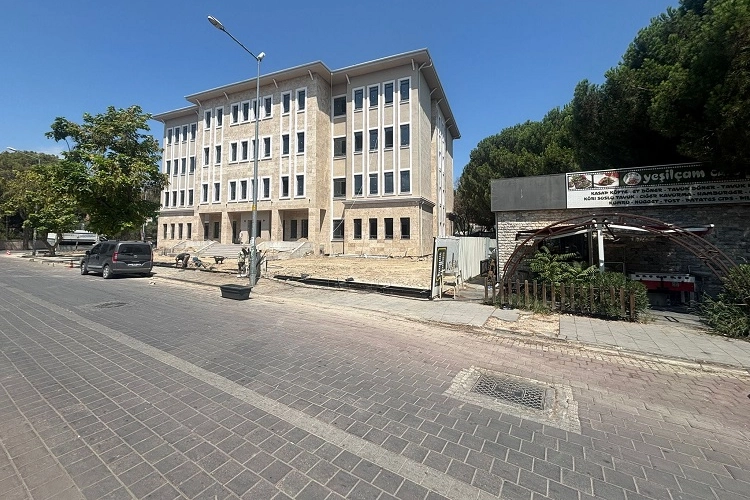 AK Parti MKYK Üyesi ve Manisa Milletvekili Mücahit Arınç, Saruhanlı