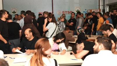 Osmangazi Belediyesi’nin her ay düzenli olarak gerçekleştirdiği istihdam buluşmalarına bir