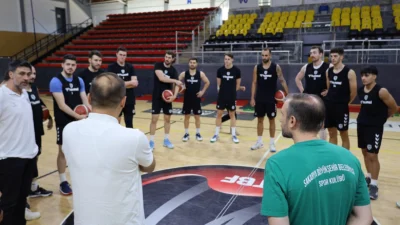 Sakarya’nın basketboldaki tek temsilcisi Büyükşehir Basketbol takımı 2025-2026 sezonu için