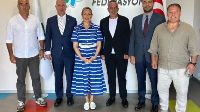 Tenis Kulüpleri Birliği Başkanı Seyhan Heb, Başkan Yardımcısı Köksal Genç