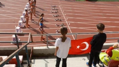 Türkiye Atletizm Federasyonu iş birliği ile çocukları spora teşvik etmek