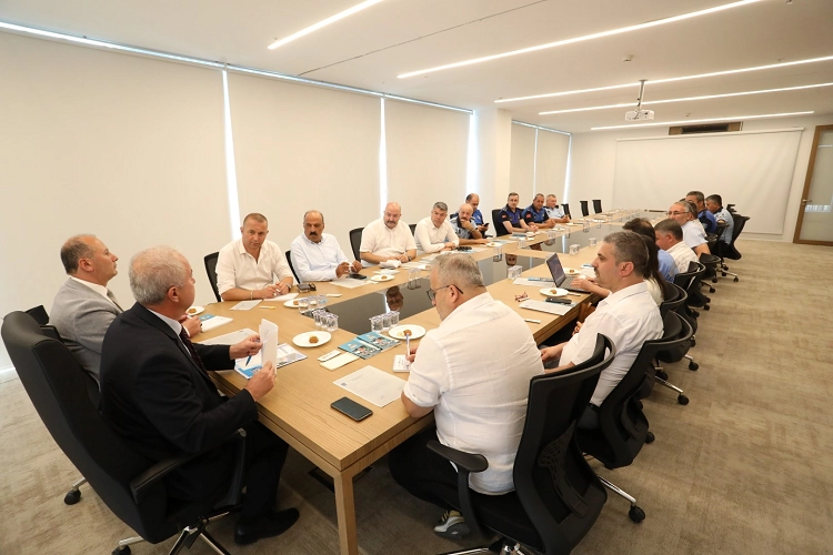 Bursa’nın 17 ilçesinin zabıta müdürleri, İnegöl Belediyesi ev sahipliğinde bir