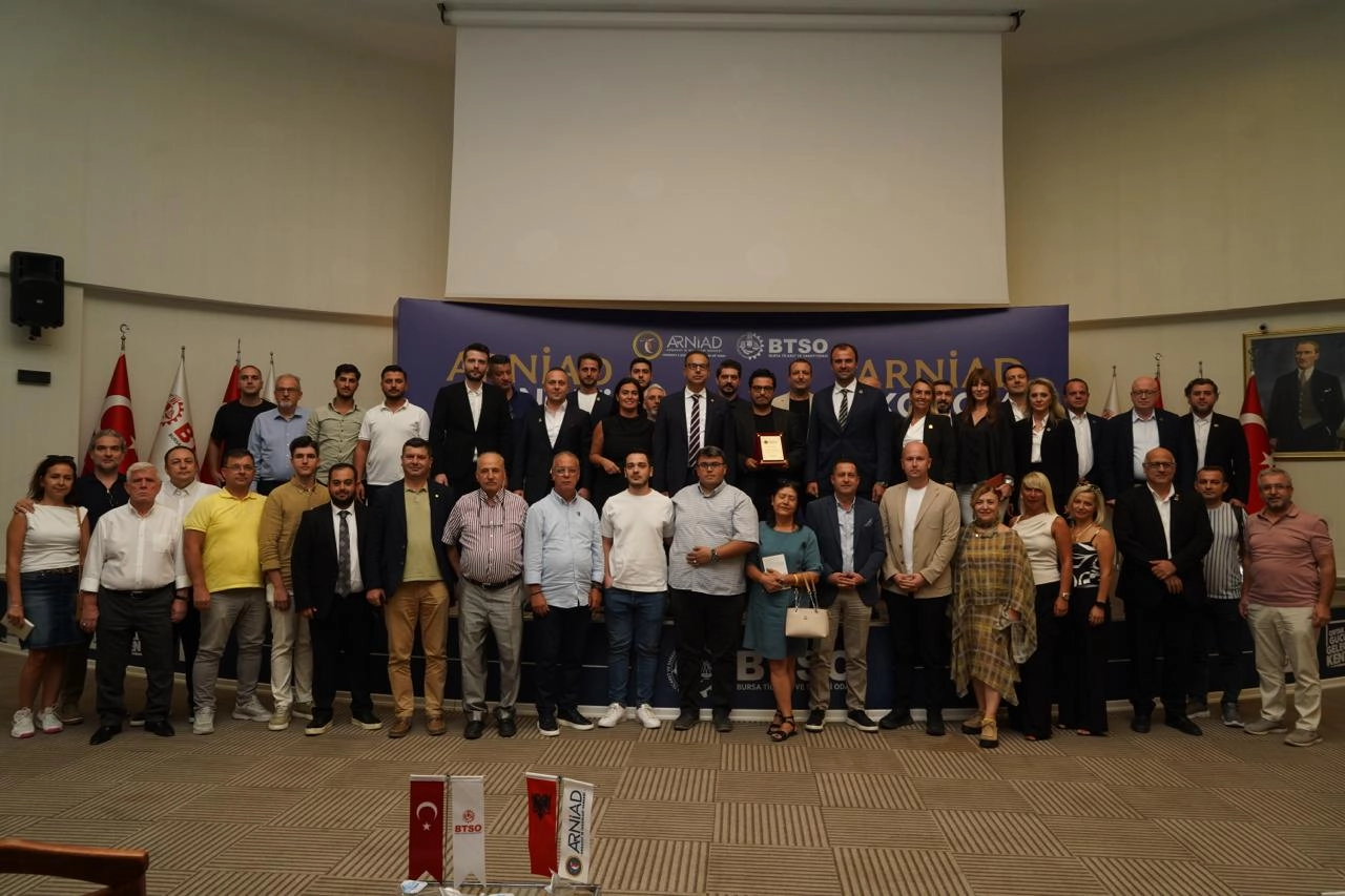 Arnavut İş İnsanları Derneği (ARNİAD) tarafından düzenlenen Ekonomi Buluşmaları serisinin
