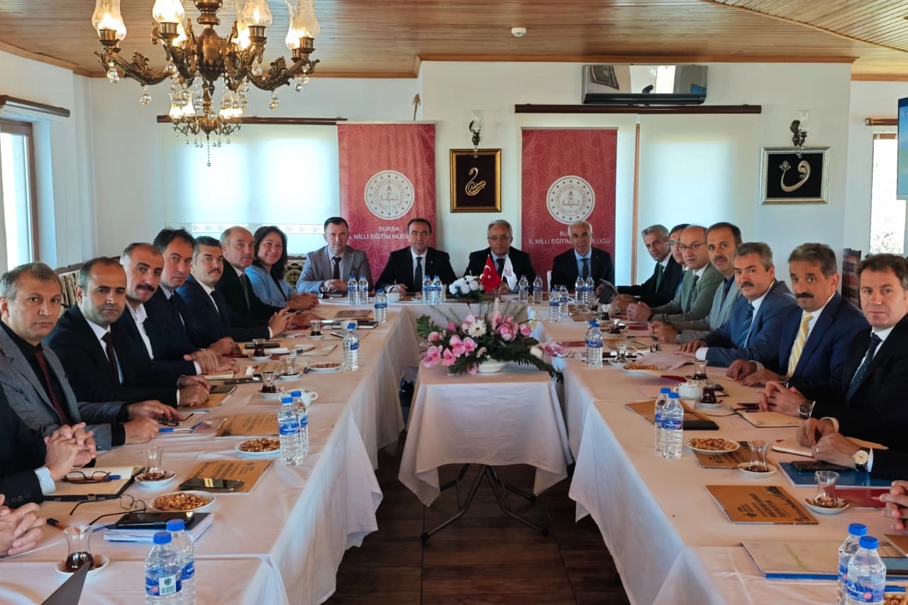 Bursa İl Milli Eğitim Müdürü Dr. Ahmet Alireisoğlu, Keles’te düzenlenen