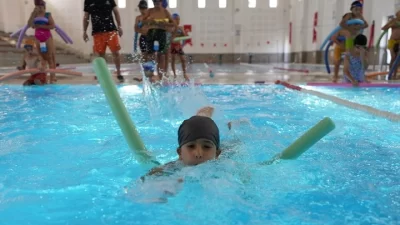 Denizli Büyükşehir Belediyesi, ikili eğitim nedeniyle farklı saatlerde ders gören