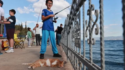 Gebze Belediyesi’nin düzenlediği 2. Geleneksel Baba-Çocuk Balık Tutma Etkinliği, bu