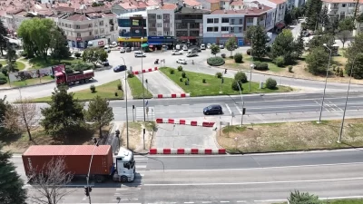 Eskişehir Büyükşehir Belediyesi, Eskişehir D-200 karayolu üzerindeki Tepebaşı Kavşağı’nın kapatılmasına