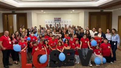 İstanbul’daki ailelerle buluşmalarını sürdüren LÖSEV, Aile Komitesi toplantısında Anıtkabir ziyareti