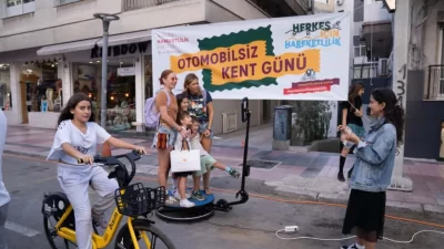 İzmir Büyükşehir Belediyesi tarafından Avrupa Hareketlilik Haftası kapsamında düzenlenen etkinlikler
