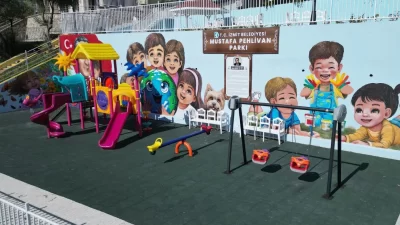 Kocaeli’de İzmit Belediyesi, Mustafa Pehlivan Parkı’na güneş enerjili 4G kamera