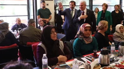 Alzheimer hastaları ve yakınları için örnek bir merkez olan Karatay