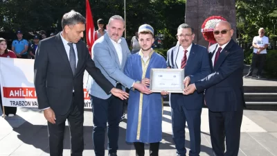 Ahilik Haftası kapsamında düzenlenen törende konuşan Trabzon Büyükşehir Belediye Başkanı