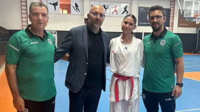 Sakarya Büyükşehir Belediyesi karate sporcusu Zümra Rezzan İm, İstanbul’da düzenlenen