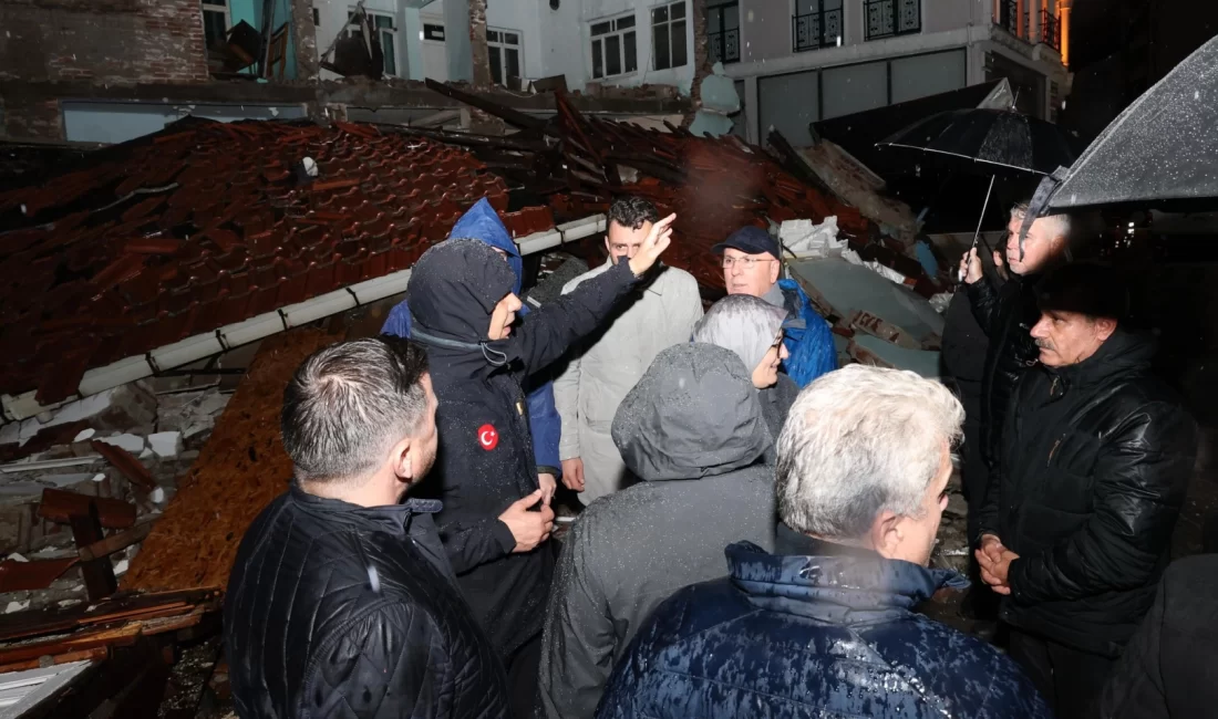 Balıkesir’in Sındırgı ilçesi’nde dün gece yaşanan 6,1 büyüklüğündeki depremin ardından,