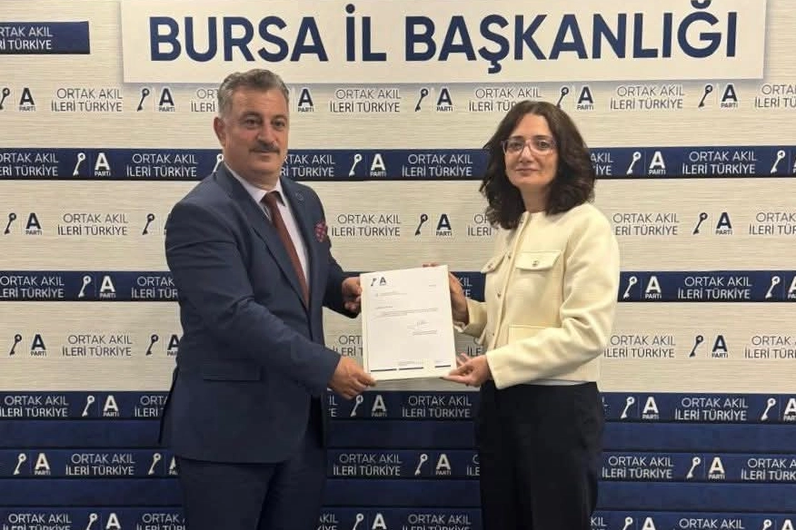 Anahtar Parti Bursa’da Kadın Kolları Başkanı belli oldu Anahtar Parti Kadın Kolları Bursa İl Başkanı olarak Serbest Muhasebeci