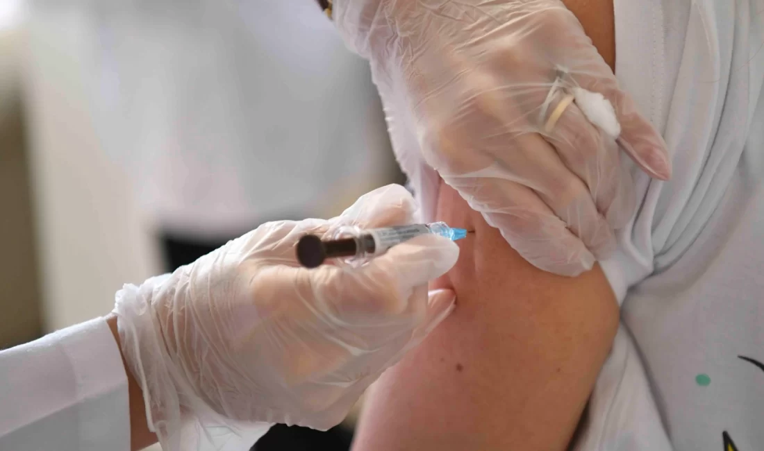 Ankara Büyükşehir Belediyesi’nin (ABB) yürüttüğü “HPV Aşı Uygulaması Projesi” kapsamında