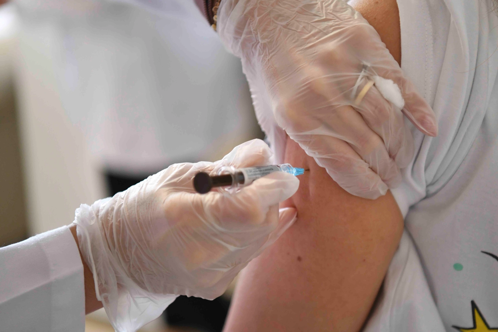 Ankara Büyükşehir Belediyesi’nin (ABB) yürüttüğü “HPV Aşı Uygulaması Projesi” kapsamında