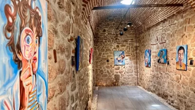 Sanatçı Ayşe Betil’in üçüncü kişisel sergisi “İz ile Düş Arasında