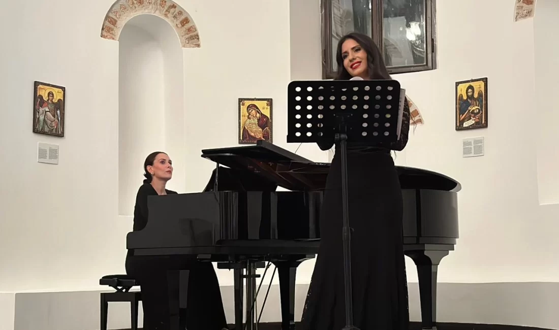 Bursa Nilüfer Belediyesi tarafından Gölyazı Aziz Panteleimon Kilisesi’nde düzenlenen “Güz