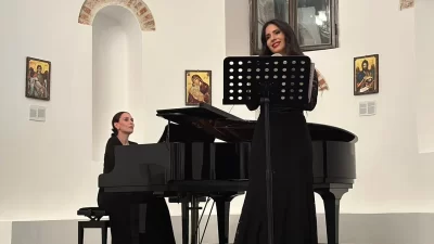 Bursa Nilüfer Belediyesi tarafından Gölyazı Aziz Panteleimon Kilisesi’nde düzenlenen “Güz