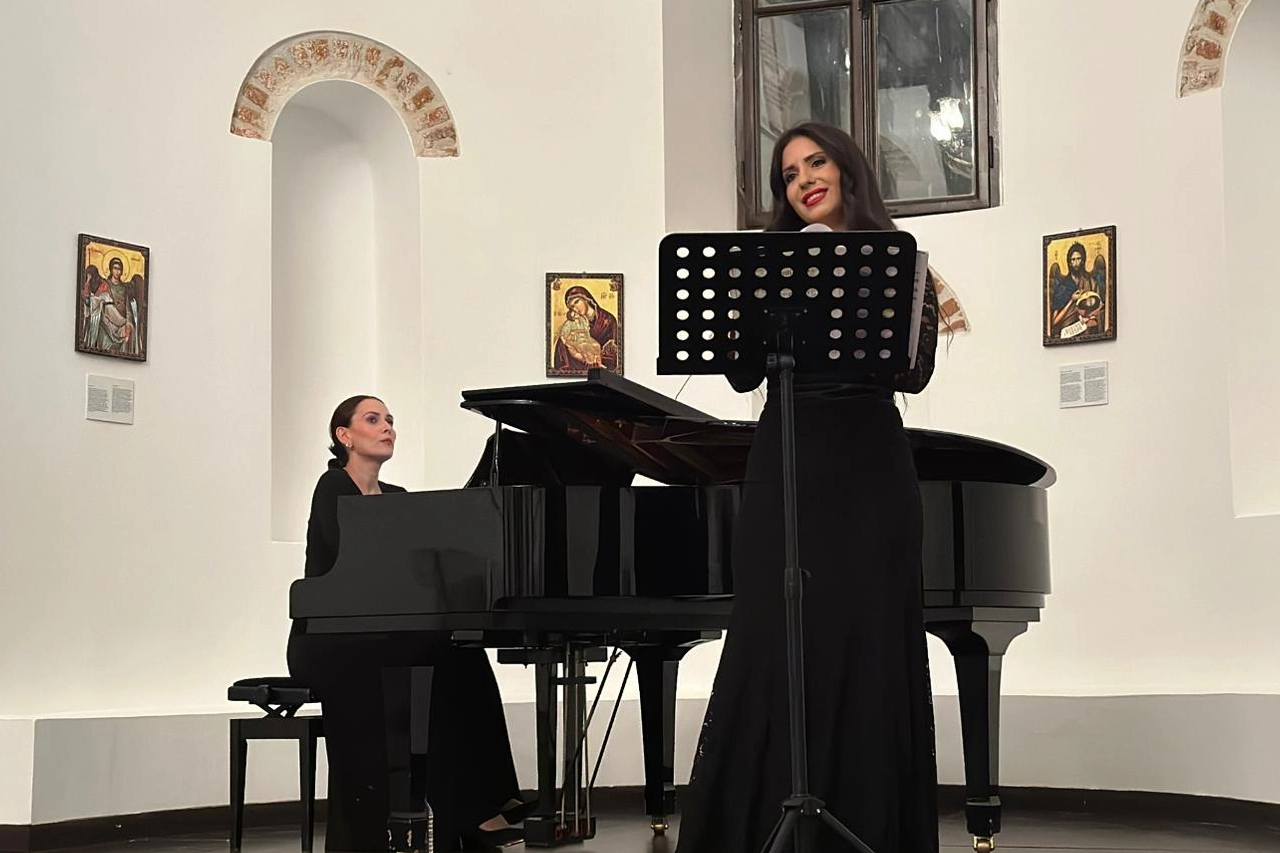 Bursa Nilüfer Belediyesi tarafından Gölyazı Aziz Panteleimon Kilisesi’nde düzenlenen “Güz