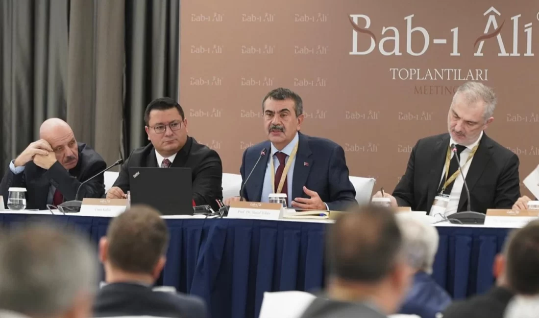 Bakan Tekin ‘Bab-ı Ali Toplantılarının’ konuğu oldu Milli Eğitim Bakanı Yusuf Tekin, Bilişim ve Teknoloji Çağında Millî